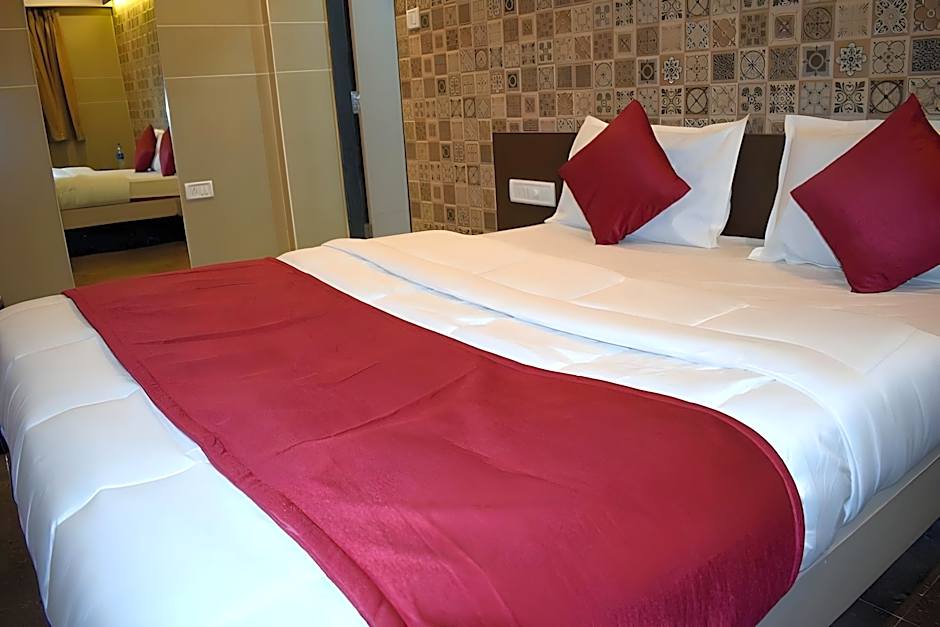 Hotel Ashapura Palace