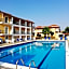Village Inn Studios & Family Apartments