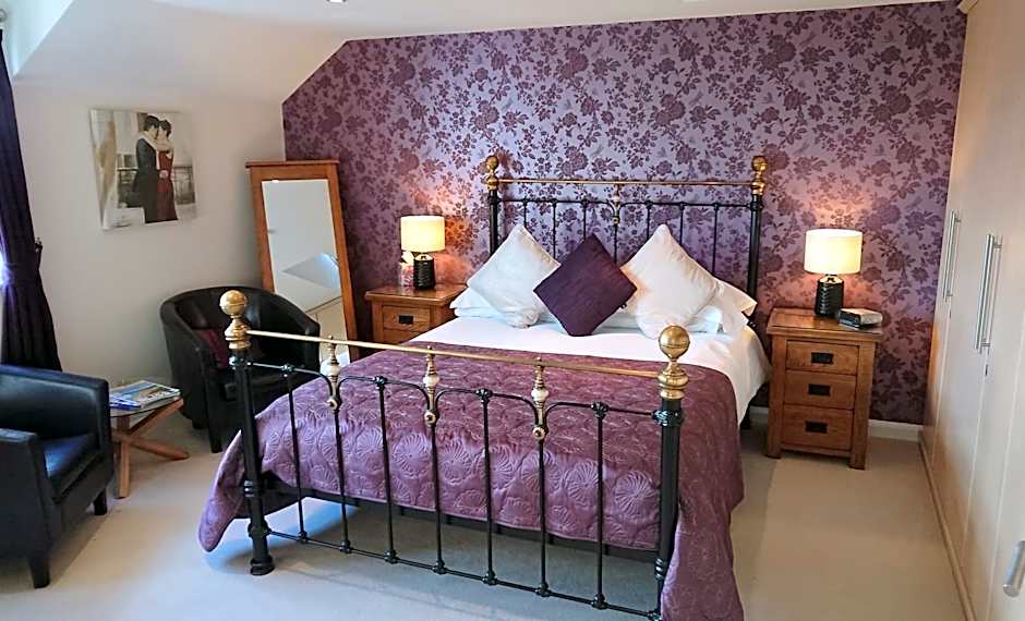 Oak Lodge B&B