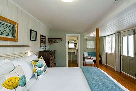 Deluxe Suite with Sea View