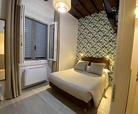 Double Room with Private External Bathroom