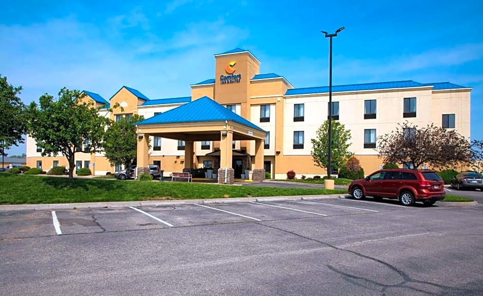 Comfort Inn & Suites