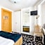 Meriton Old Town Garden Hotel