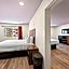 Hyland Inn Long Beach
