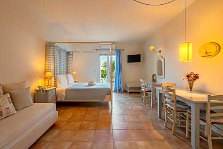 Comfort Triple Room