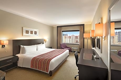 Deluxe Room with Free Dubai Parks Tickets, 15% off F&B, Early Check-in (11 am) Late Check-out (4 pm)