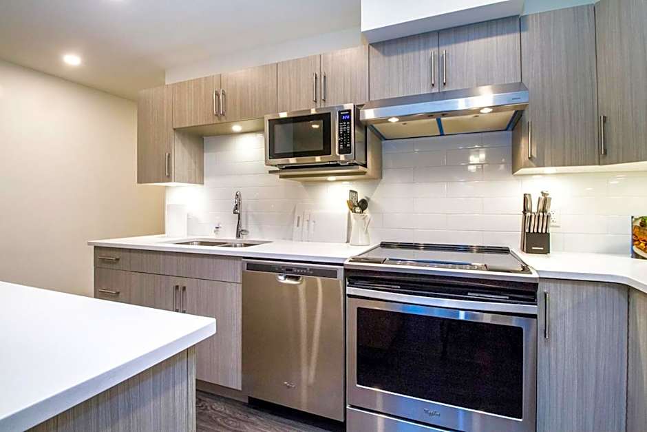 Revelstoke Retreat by Revelstoke Vacations