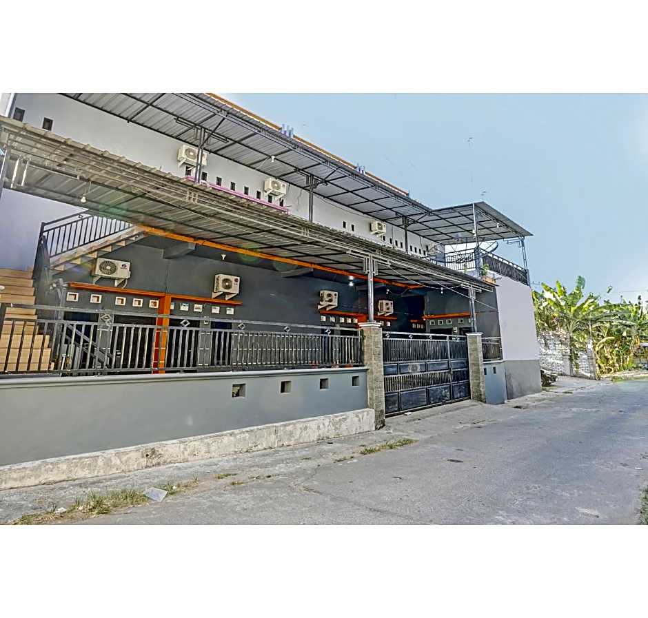 OYO Life  93032 Maju Mapan Homestay Syariah