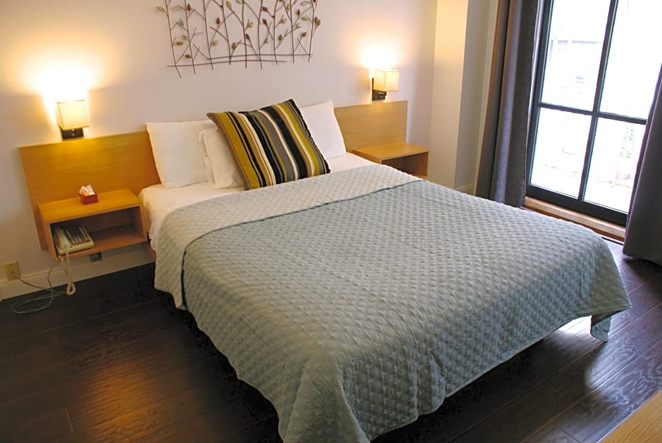 Touchstone Hotel - City Center