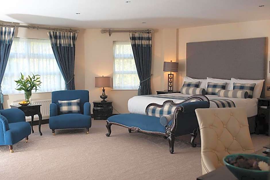 Waterfoot Hotel