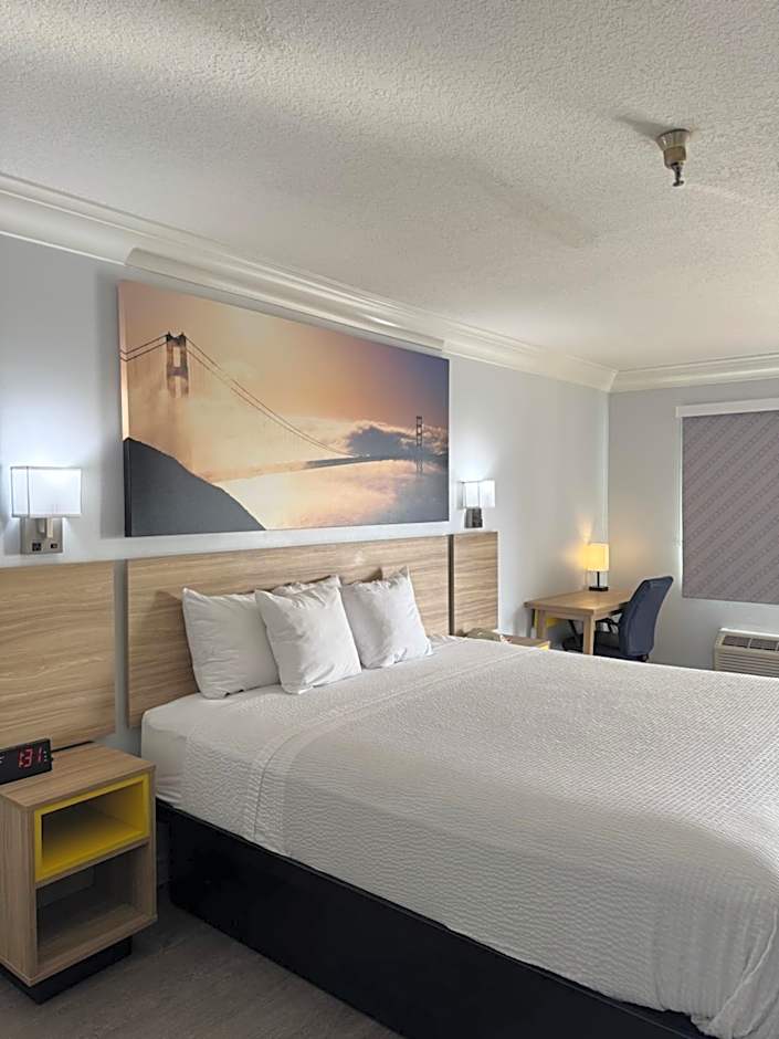 Days Inn by Wyndham Near City Of Hope