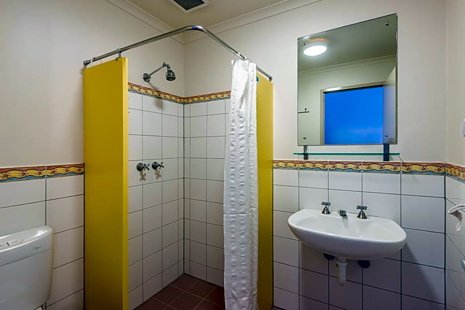 YHA Adelaide Central