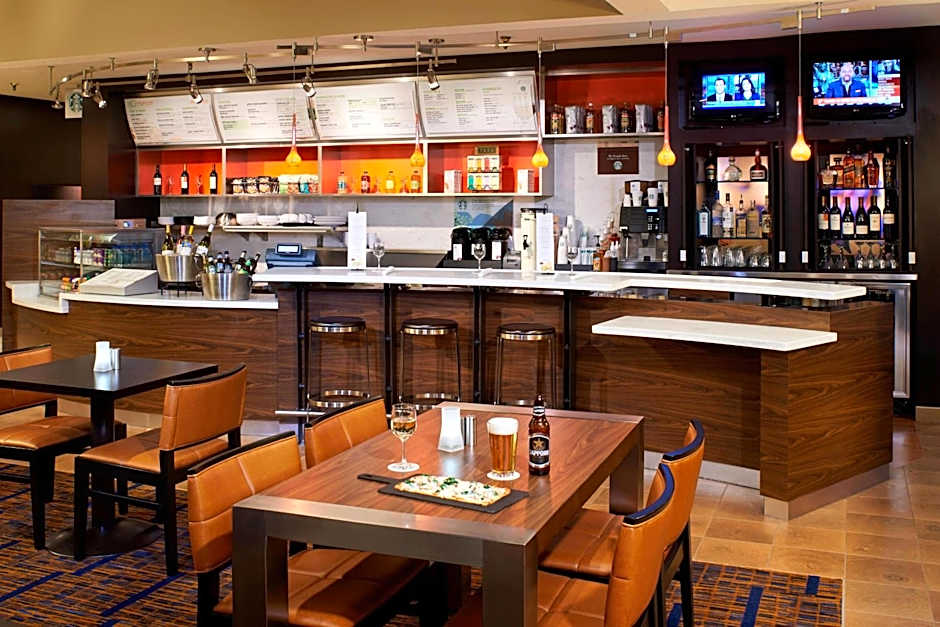 Courtyard by Marriott Chicago Arlington Heights/South