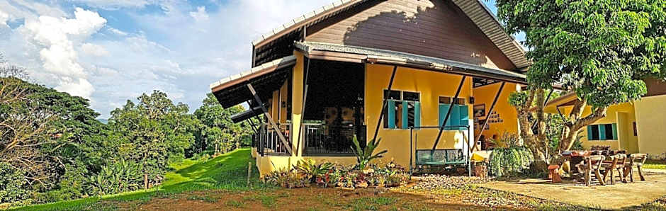Baan Sakuna Hotel