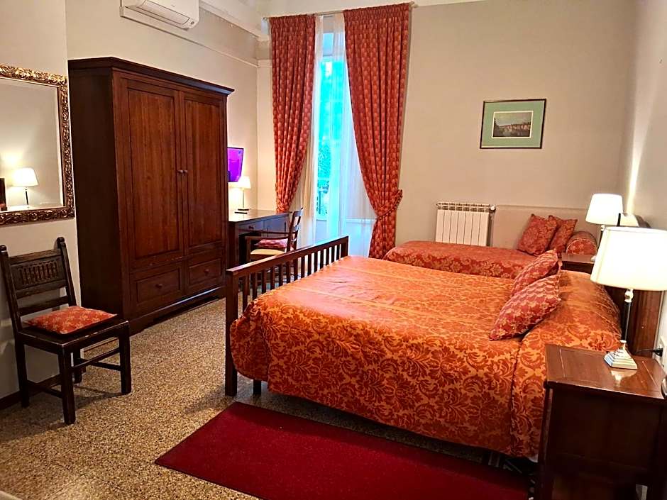 Hotel Tourist House
