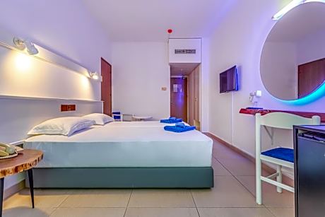 Twin Room with Side Sea View