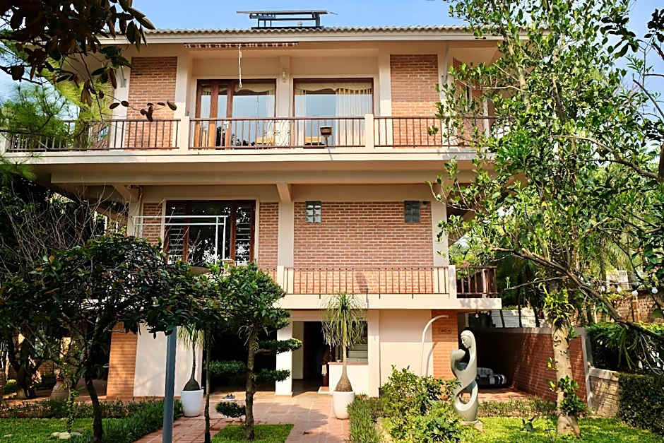 Photo 1 of 16 of Lakeside Garden Homestay