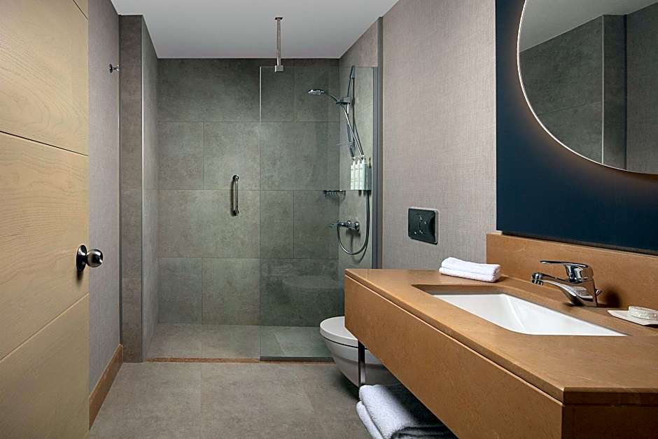 Delta Hotels Istanbul West