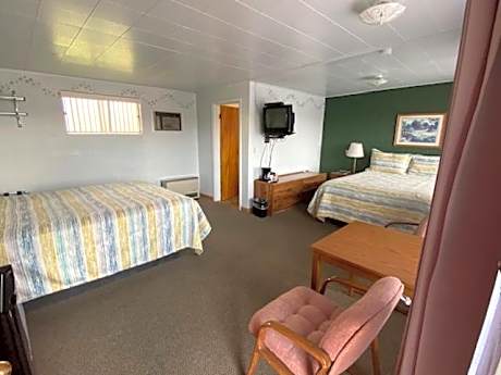 Queen Room with Two Queen Beds