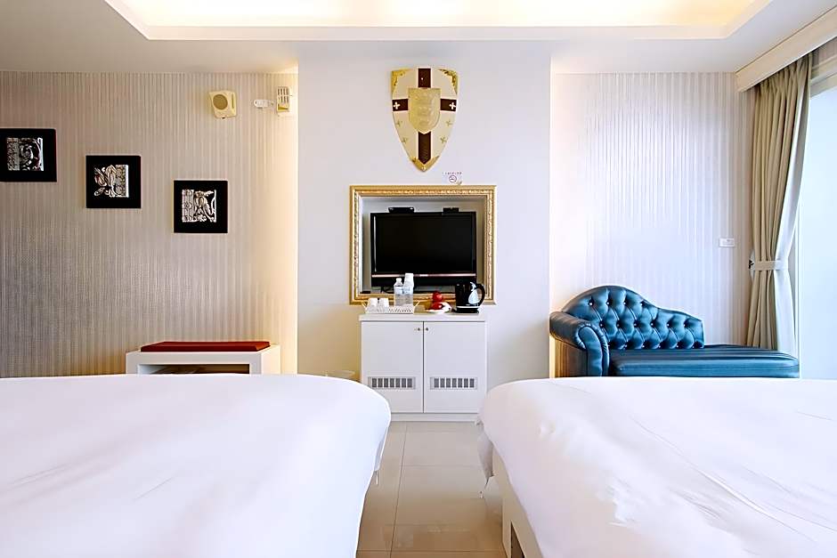 STARRISE LEISURE HOTEL