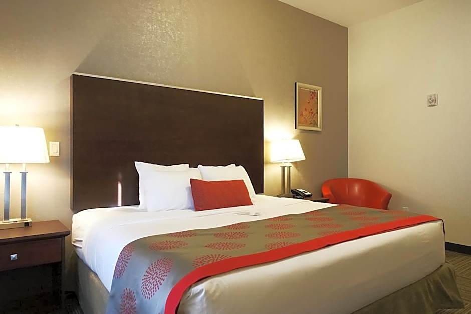 Ramada by Wyndham Moose Jaw