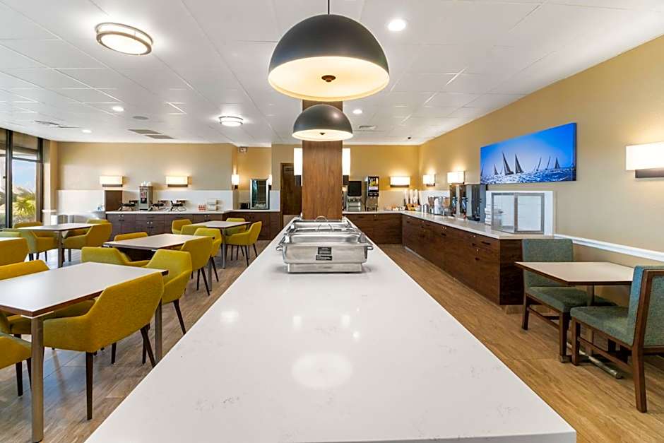 Beachfront Palms Resort Galveston, an Ascend Collection Hotel