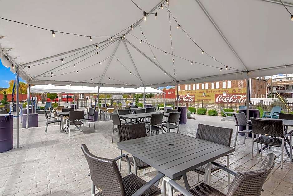 Jackson Park Inn, an Ascend Collection Hotel