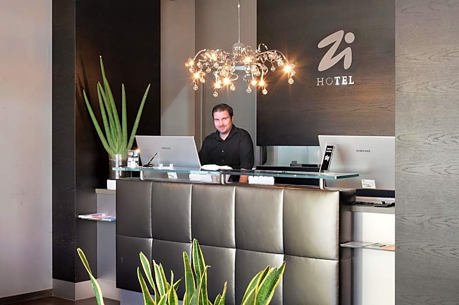 Zi Hotel