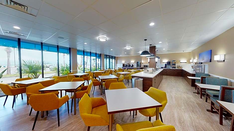 Clarion Pointe Galveston - Beachfront