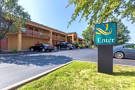 Quality Inn Charleston I-57