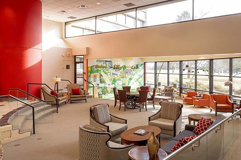 Gateway Hotel And Conference Center
