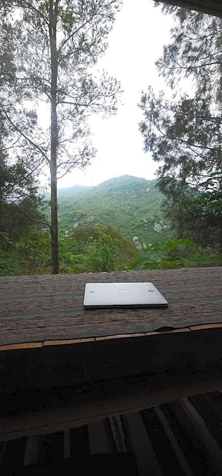 Hidden Valley Backpackers