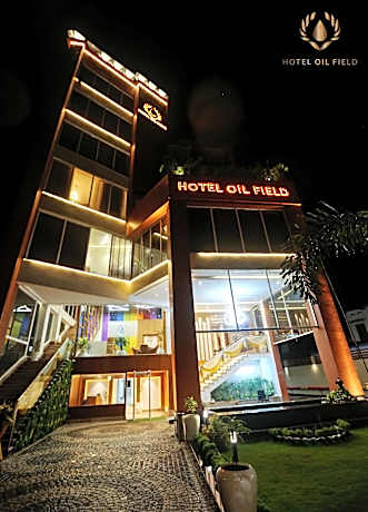 Hotel Oil Field