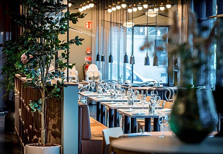 Quality Hotel Grand, Bor