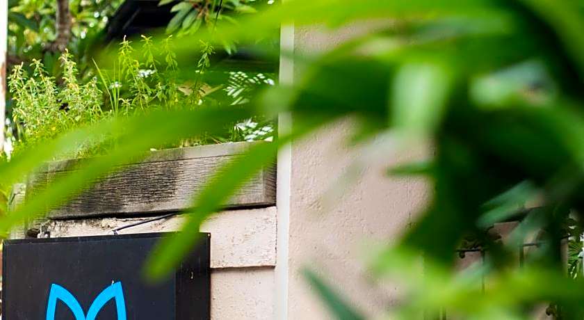 Miraa Guest House & Resto