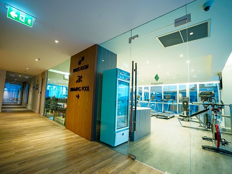 New Season Square Hotel