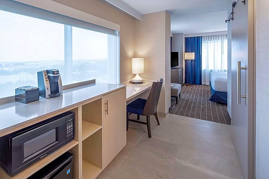 Embassy Suites By Hilton Hotel Boston At Logan Airport