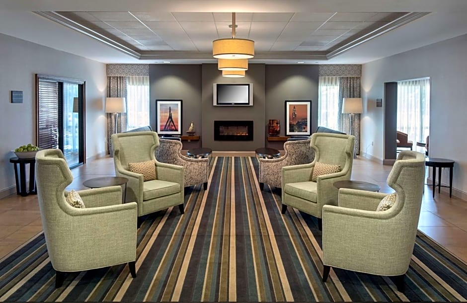 Hampton Inn By Hilton Boston-Logan Airport