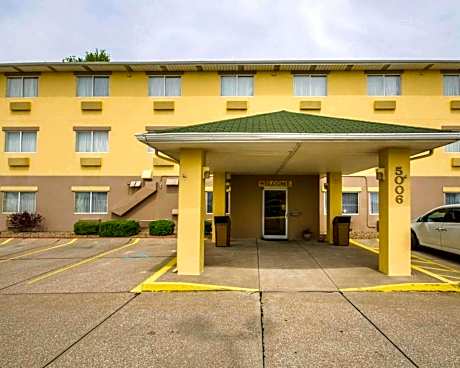 Quality Inn Evansville Eastland Area