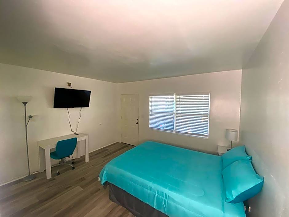 Uptown Inn & Suites