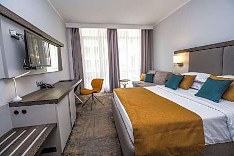 Deluxe King Room with Sofa Bed and Balcony