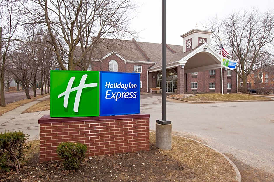 Holiday Inn Express Des Moines - At Drake University – Des Moines, IA