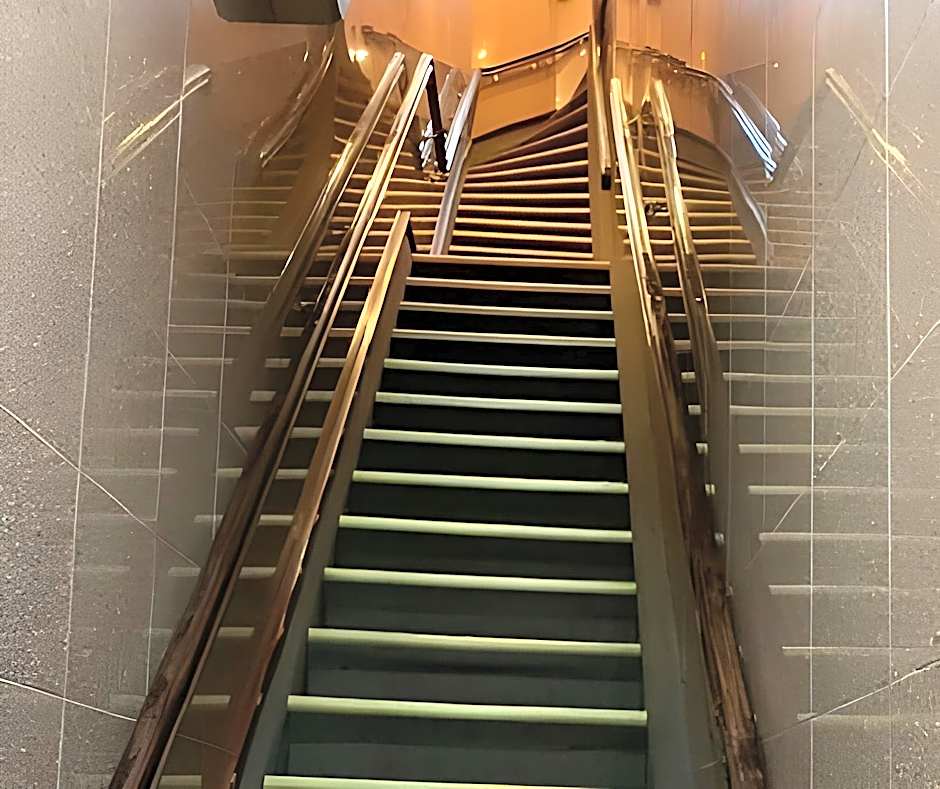 Di-Ann City Centre Hotel