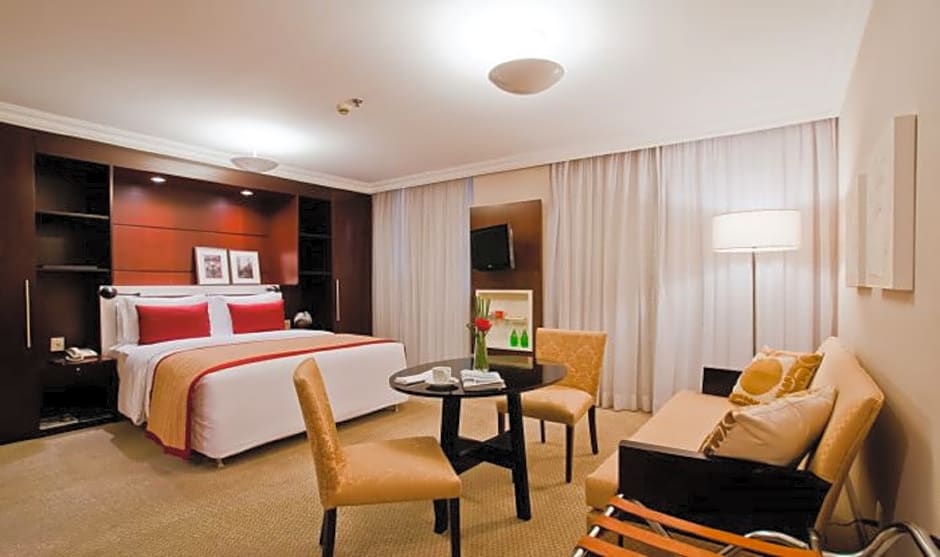Photo 1 of 1 of Luxury 1 Queen Bed
