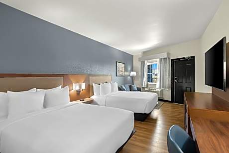 Queen Suite with Two Queen Beds and Sofa Bed