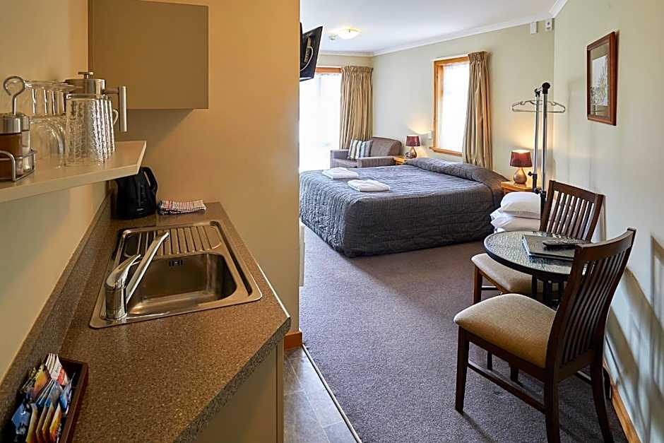 Aoraki Mount Cook Alpine Lodge