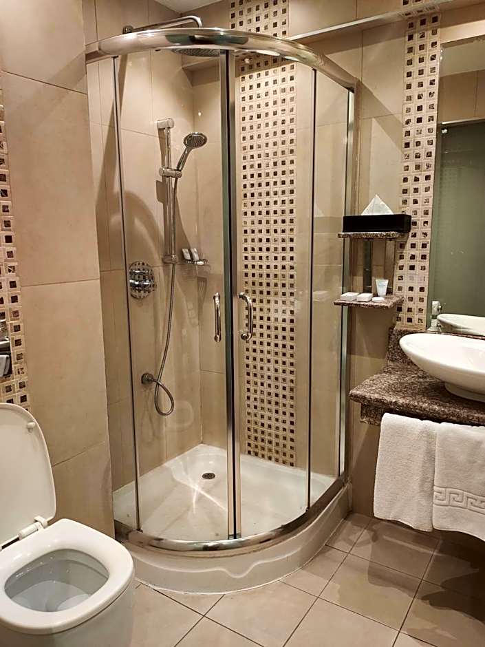 Best Western Plus Meridian Hotel