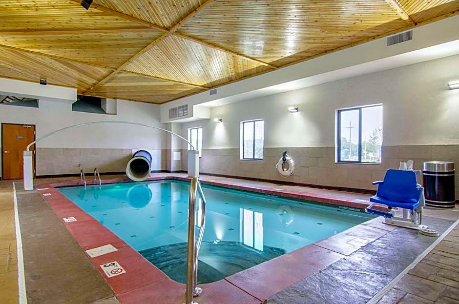 Comfort Inn & Suites Shawnee - Kansas City