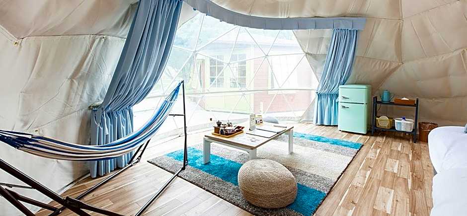 Photo 1 of 4 of 2 Twin Beds Tent