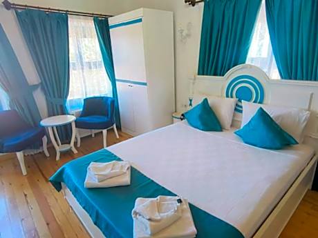 Buyukada Mavi Palas Hotel